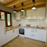Hébergement de vacances Caloroczny Sosenka 1-5 Z 2 Sypialniami, Aneksem, Lazienka I Salon Milicz