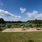 Caloroczny Sosenka 1-5 Z 2 Sypialniami, Aneksem, Lazienka I Salon Hébergement de vacances