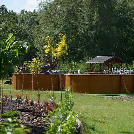 Caloroczny Sosenka 1-5 Z 2 Sypialniami, Aneksem, Lazienka I Salon *