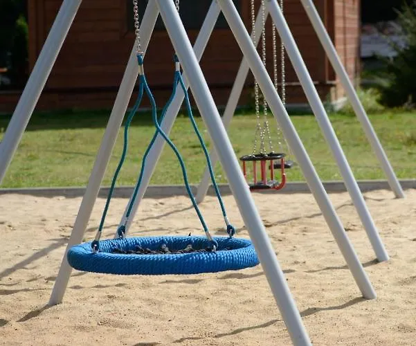 Caloroczny Sosenka 1-5 Z 2 Sypialniami, Aneksem, Lazienka I Salon Prázdninový dům Milicz