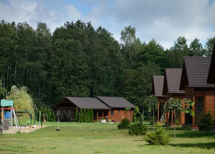 Caloroczny Sosenka 1-5 Z 2 Sypialniami, Aneksem, Lazienka I Salon *