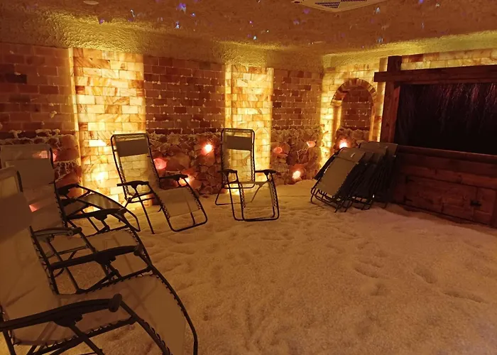 Caloroczny Sosenka 1-5 Z 2 Sypialniami, Aneksem, Lazienka I Salon * 米利奇